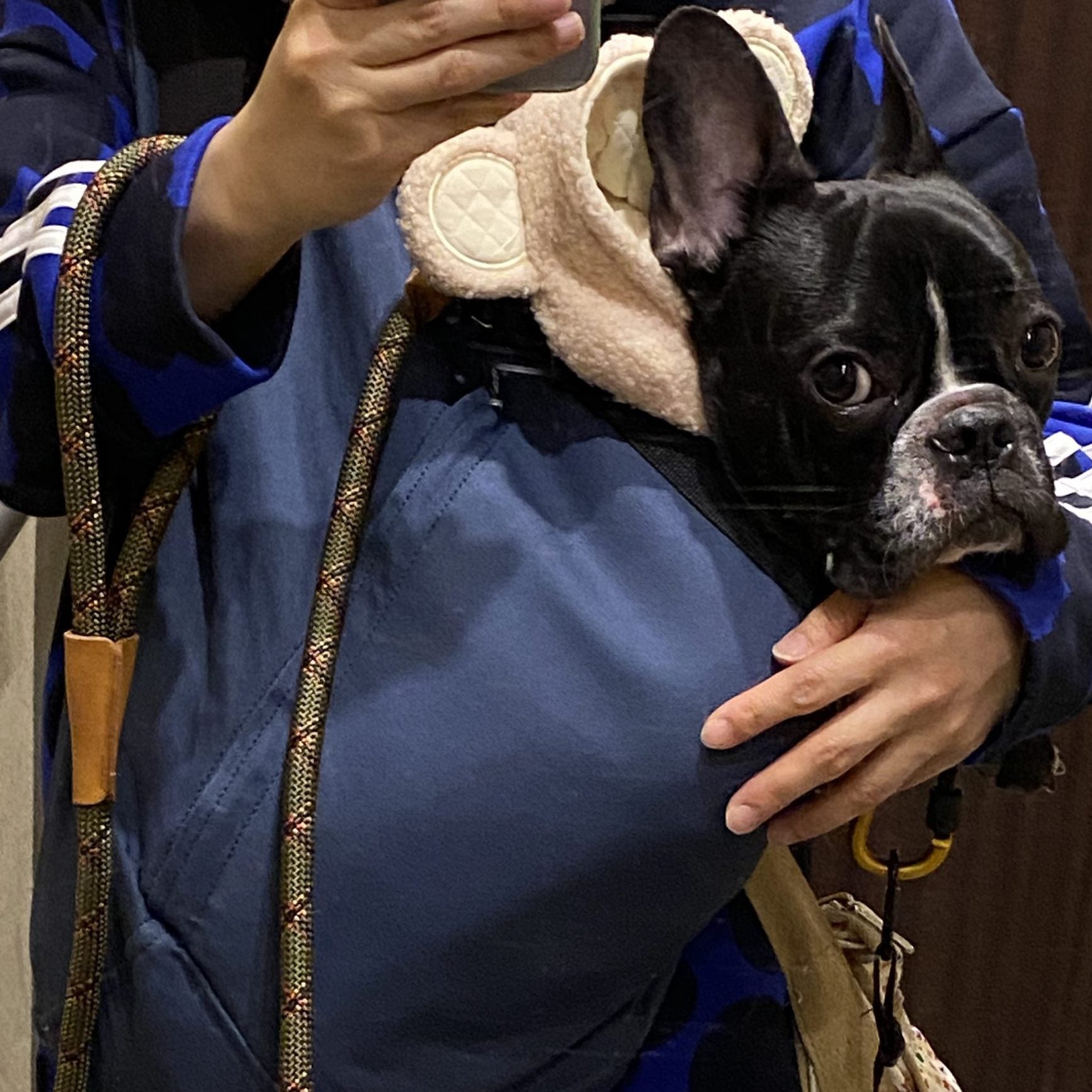 密着感が高いので、そこまで重く感じません