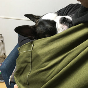 始めは慣れないスリングに落ちつかず