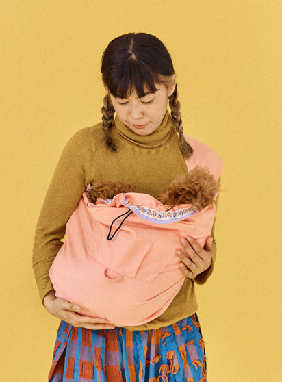 ERVAのドッグスリングは仰向け抱っこも可能