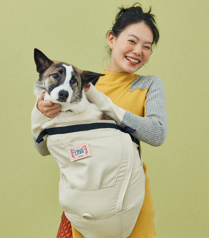 マルチドッグスリングは、1kg〜20kgまでの小型犬〜中型犬までお使いいただけます。